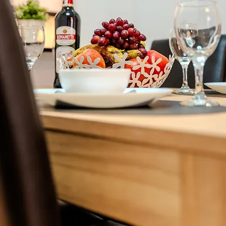 La Plaza Appartement